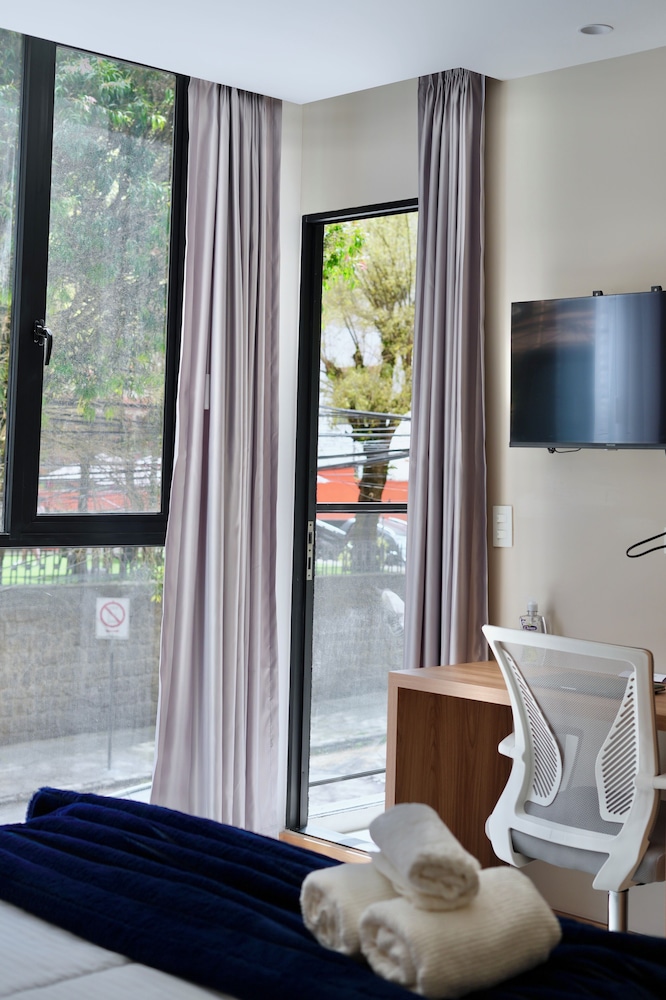 ADN Apartments and Studios