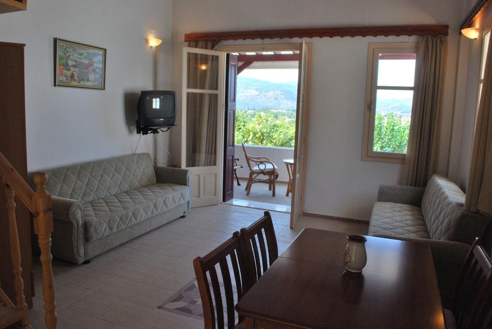 Troyan Hill Apartments