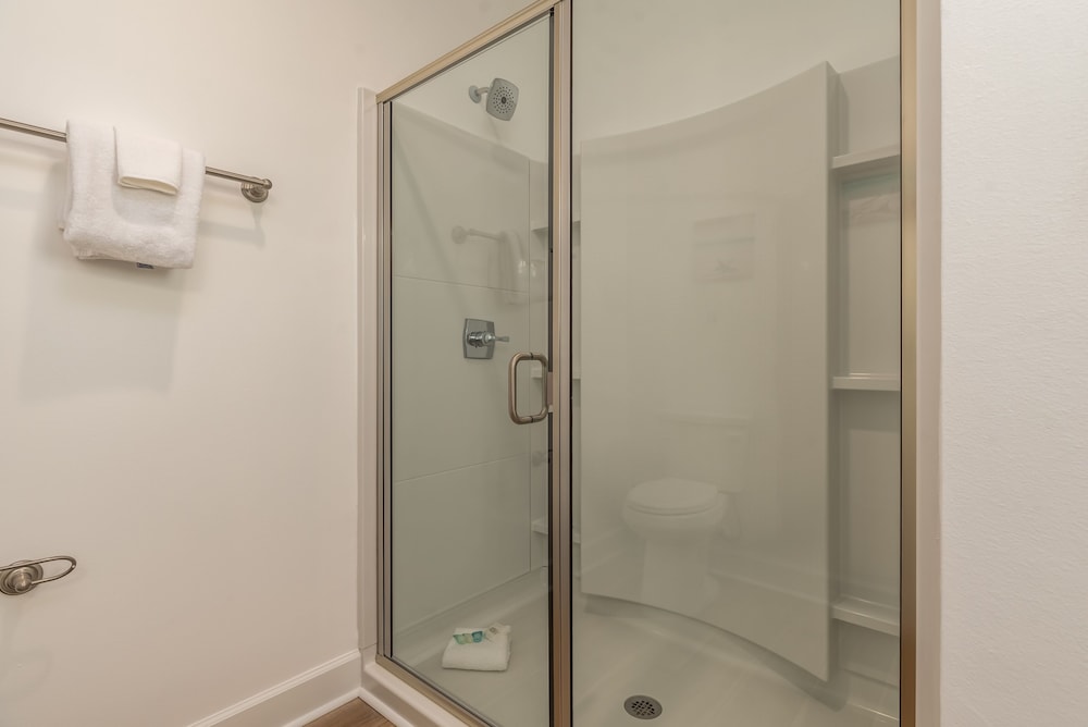 Beautiful C's - 2924 Bienville Blvd 5 Bedroom Home