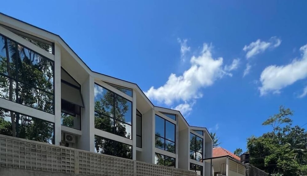 Loyo Villas