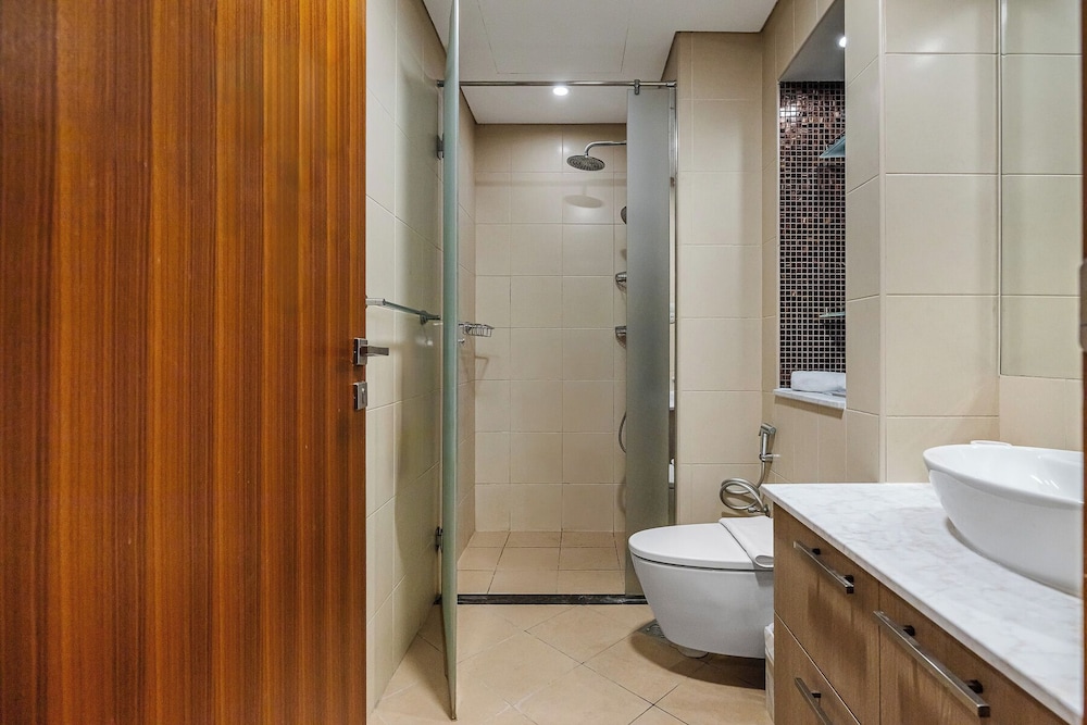 2BR City View Bay Square B13