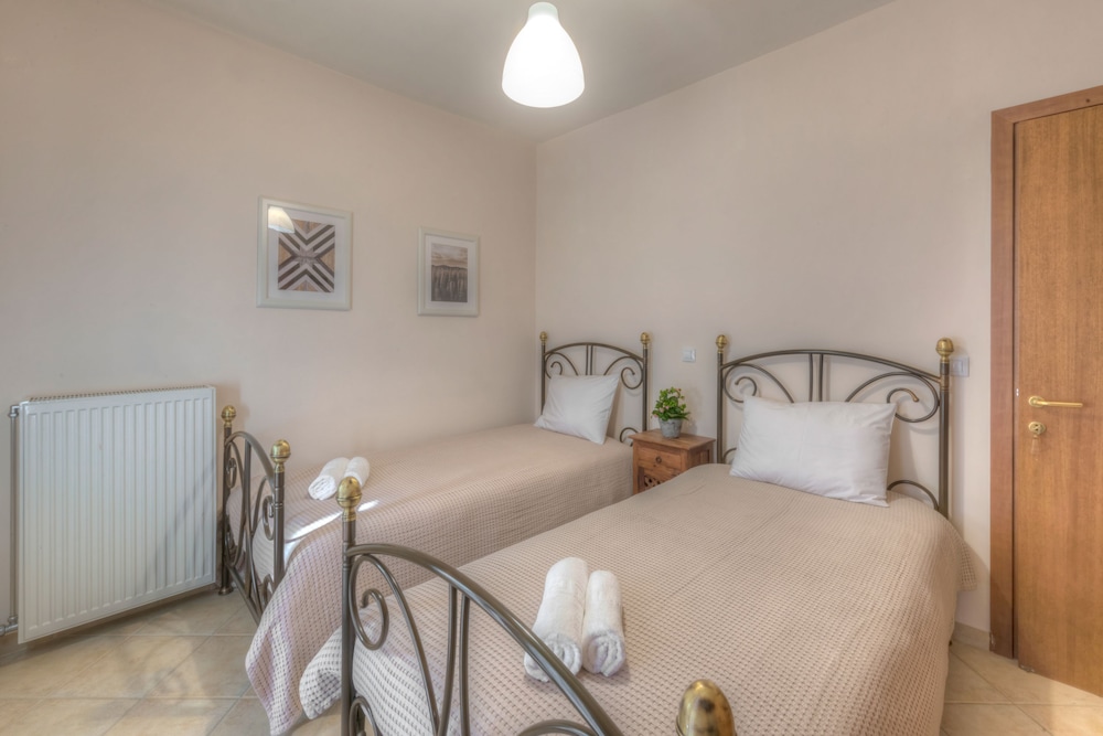 Gerania Villa view 2