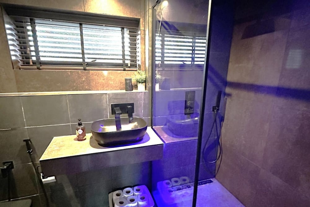 Leamington Spa-3 Bed-garden-pets-parking