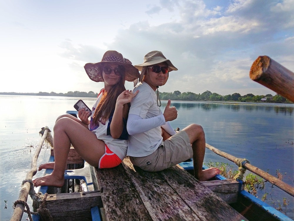 Yala Lake View Cabanas