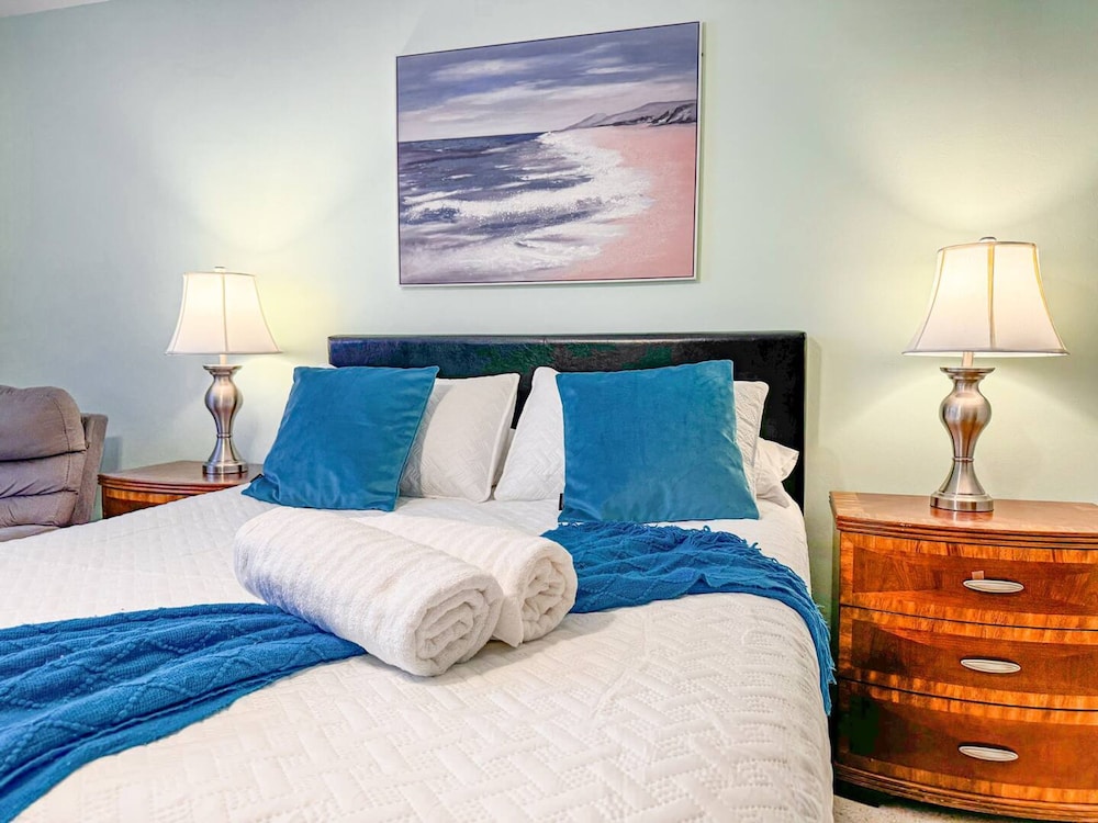 Sunrise Delight Pet-friendly 2-min Walk to Beach