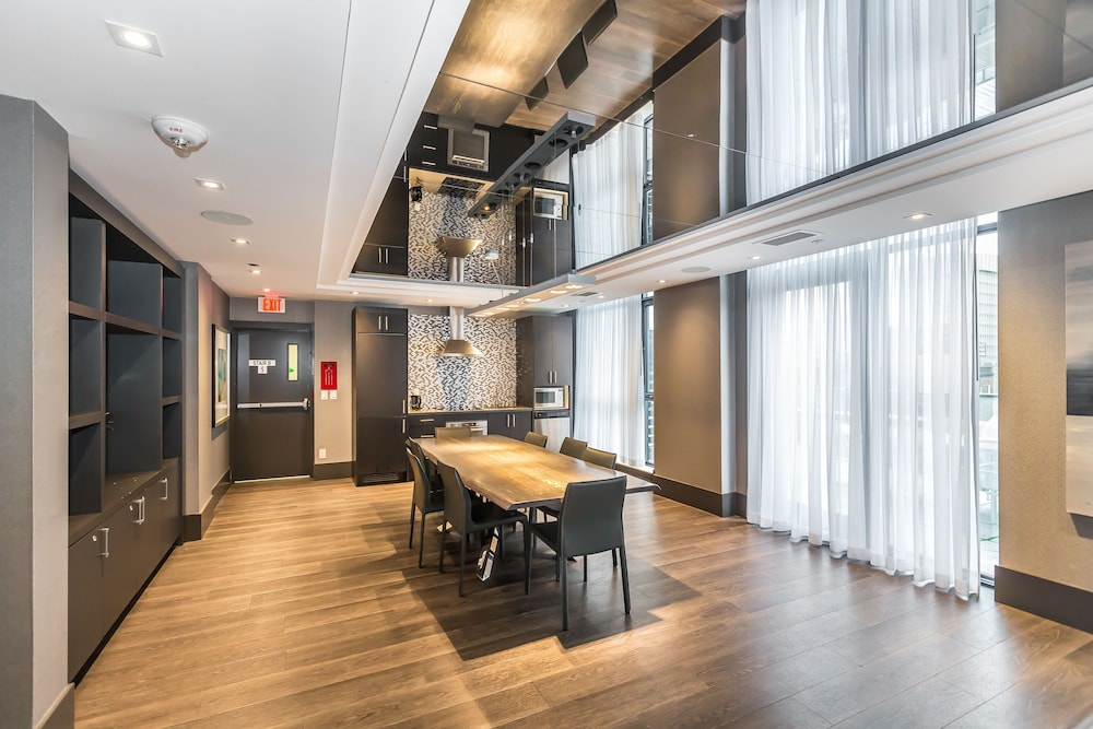 meeting & event spaces