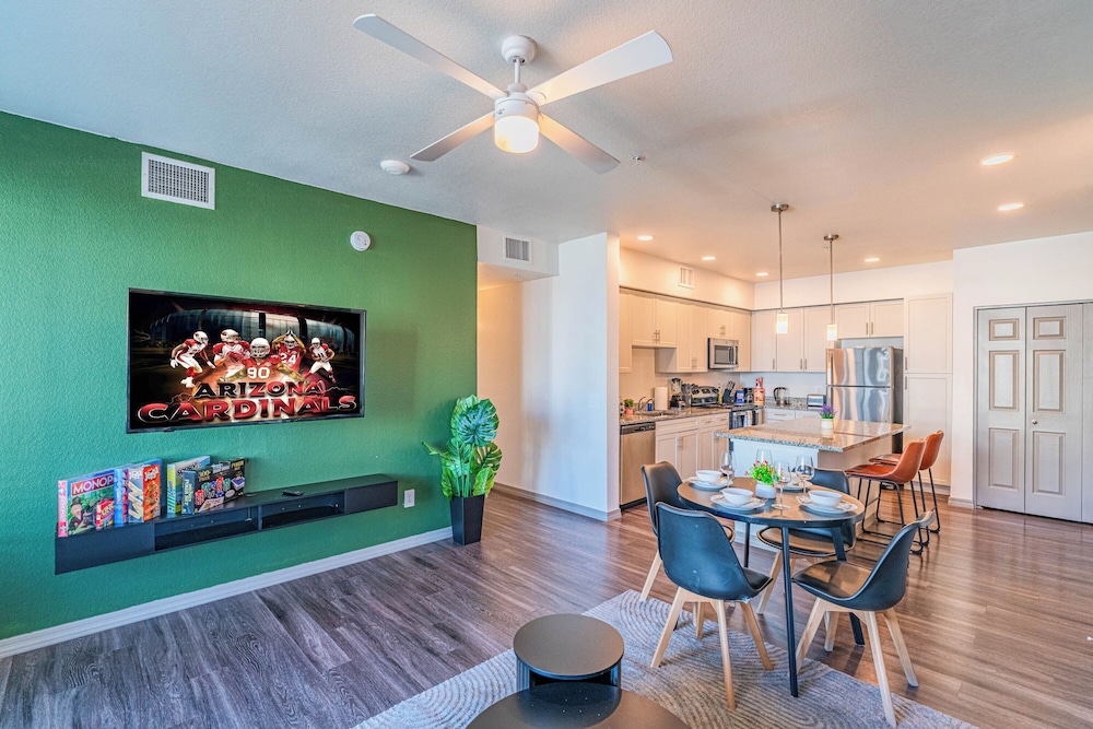 ROVE LIVING/KL - Cardinal 95