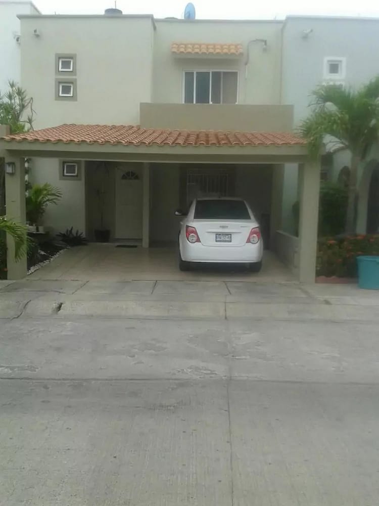 Casa Lupita