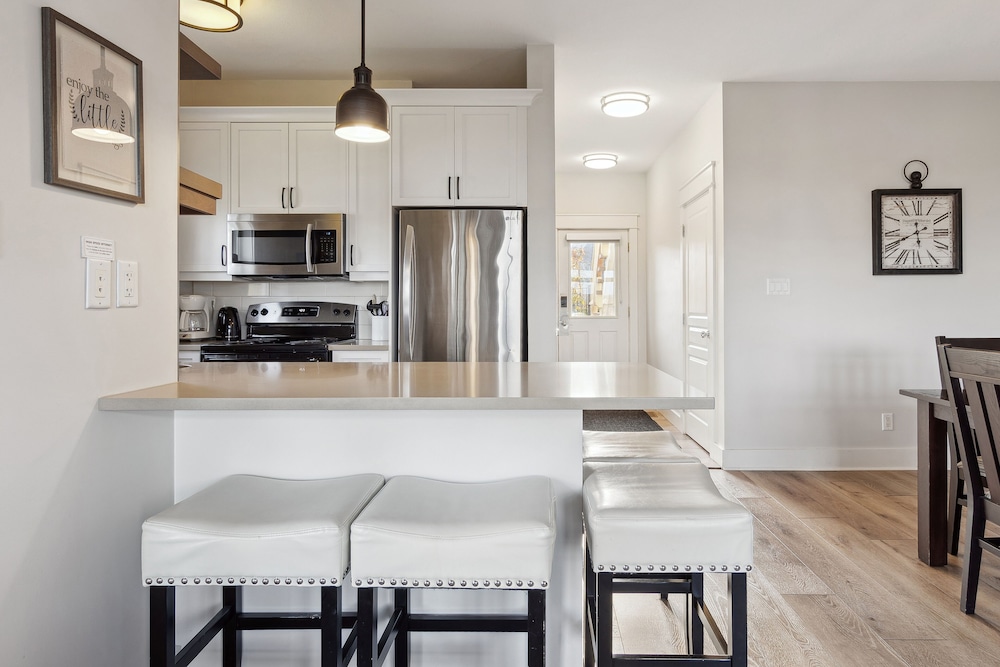 Rivergrass Condos