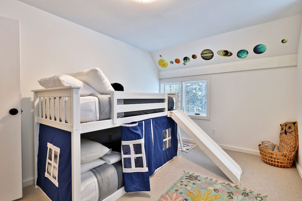 Mountainview Escape 4 Bedroom Home
