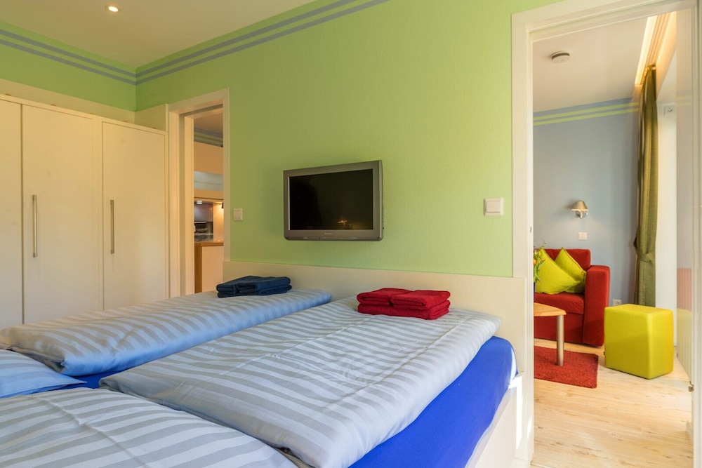 ney.land apartments
