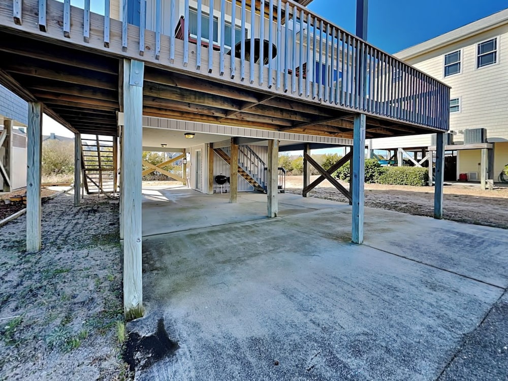Blue Lagoon by Topsail Realty