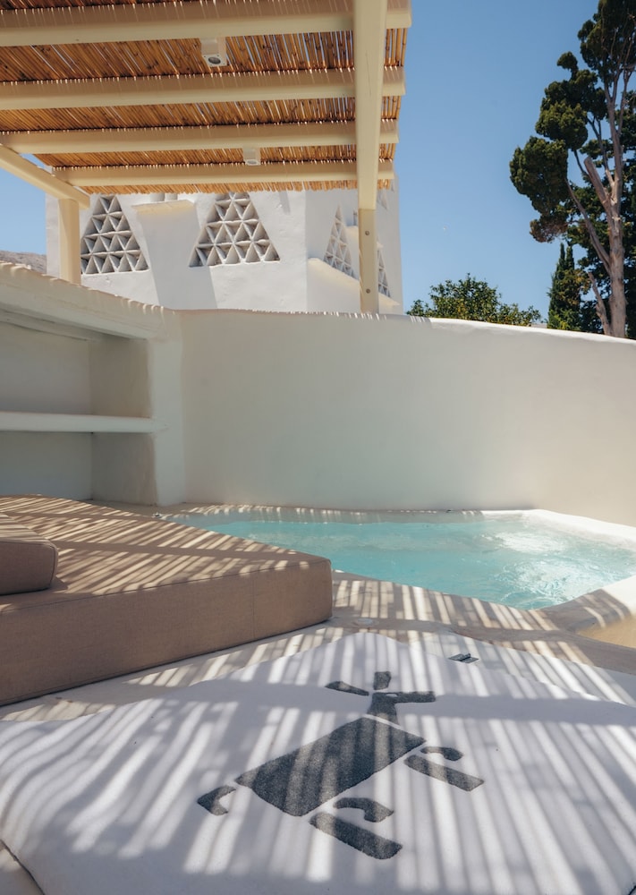 Rabagas Suites