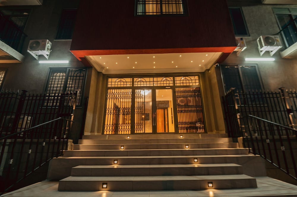 EllaVista Residence