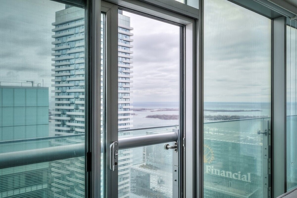 The Harbour Suites & Towers Financial District