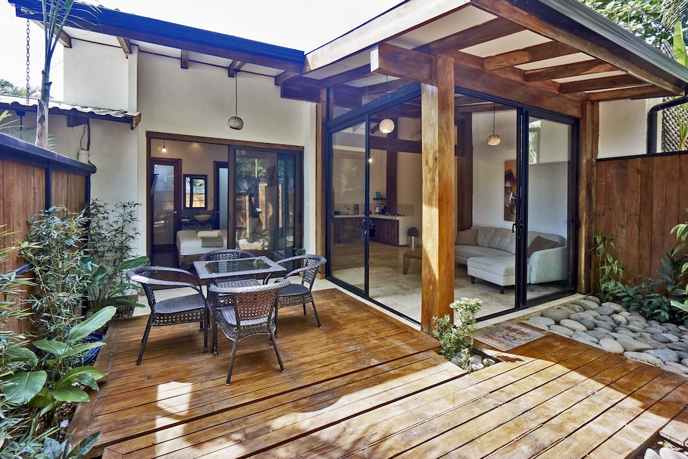 Hotel Casas Santa Teresa - Image 1