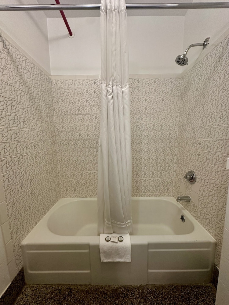 Brattleboro Vacations - Latchis Hotel - Property Image 16