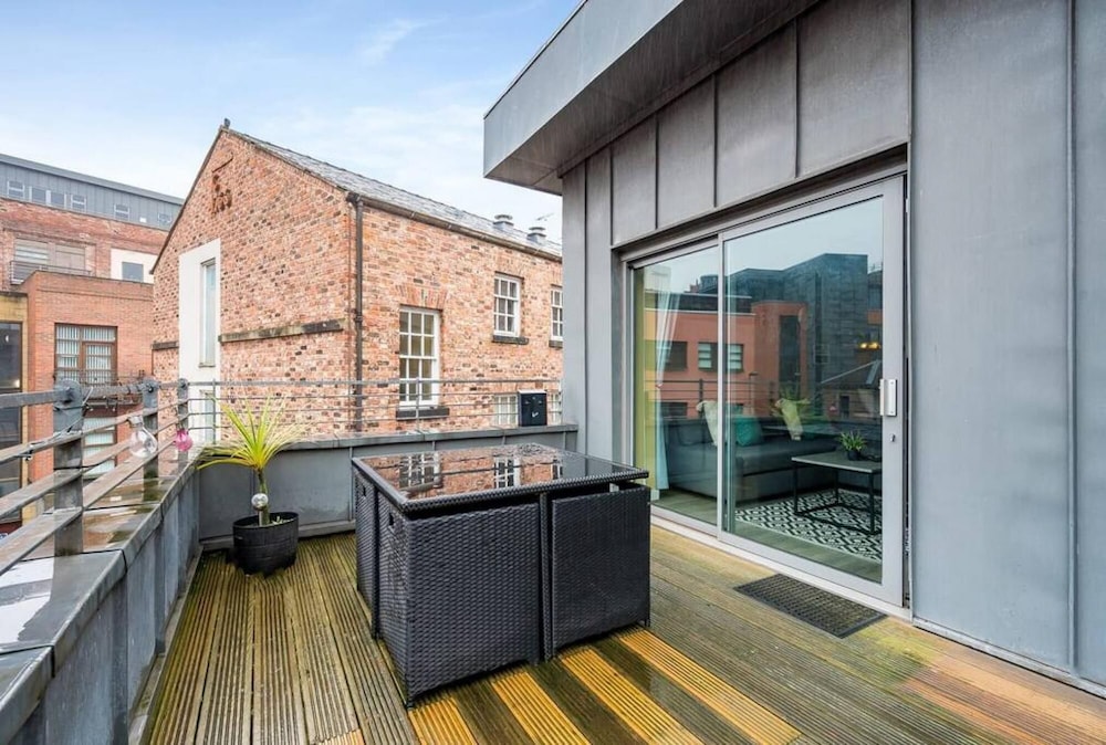 Host Stay Campbell Sq Roof Terrace Apt