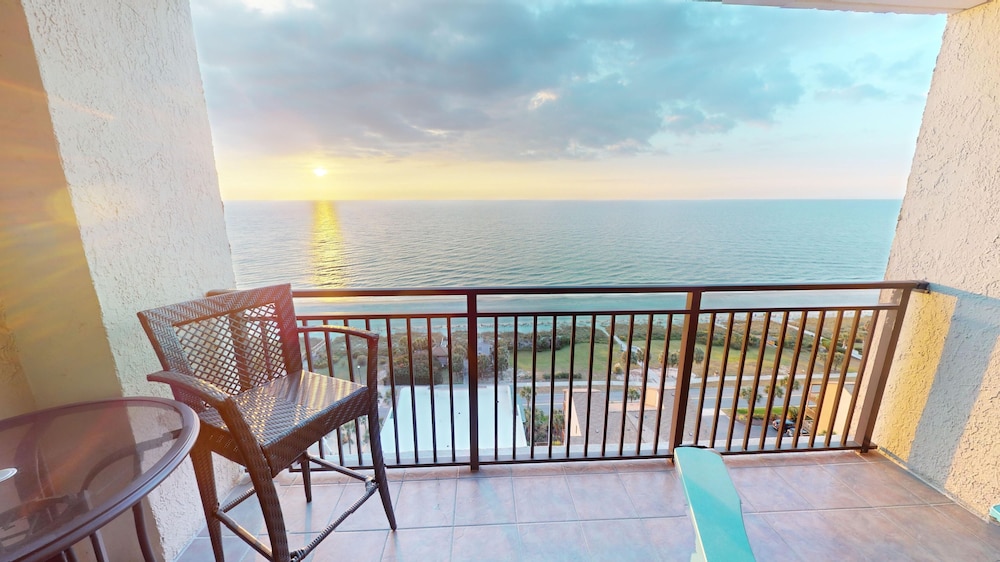 Ocean Forest Plaza Unit 1713 1 Bedroom Condo