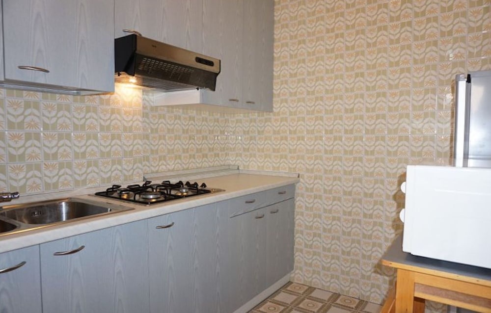 Superb Apartment With Swimming Pool view 4