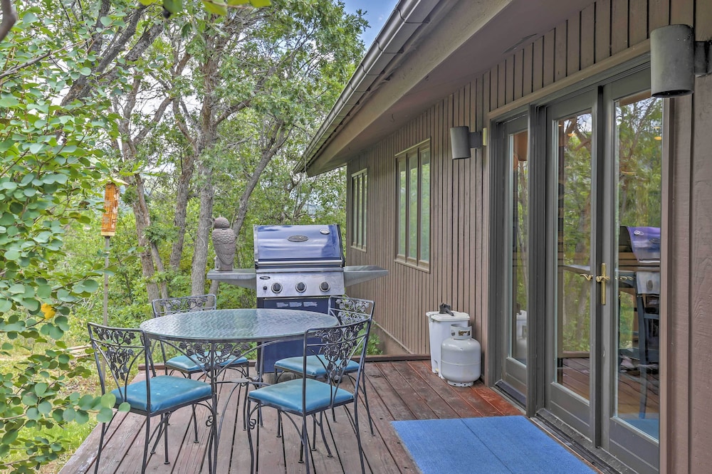 Steamboat Springs Home w/ Hot Tub + Mtn Views view 5