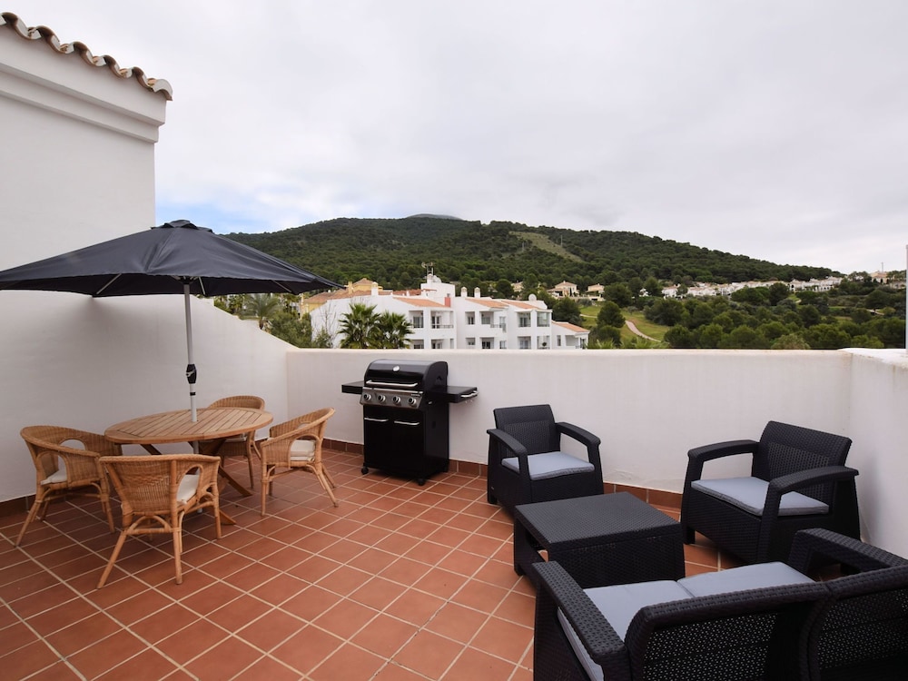 Beautiful Penthouse Apartment With Roof Terrace and Panoramic Views photo 3