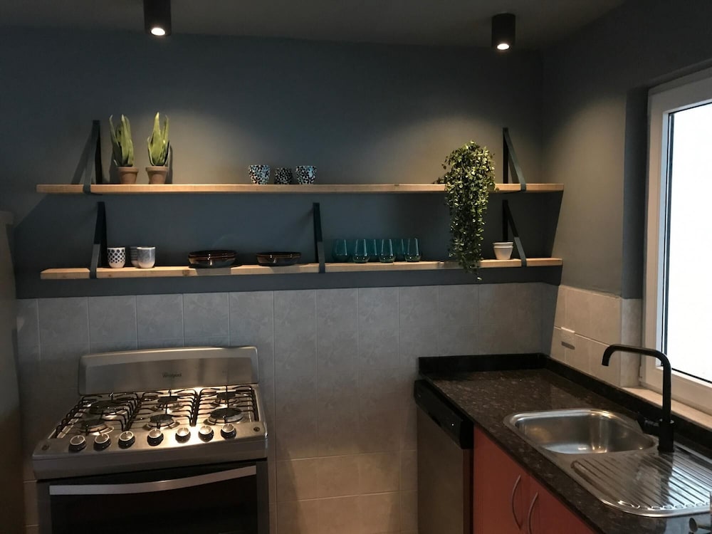 NEW Cozy Casa in Oranjestad