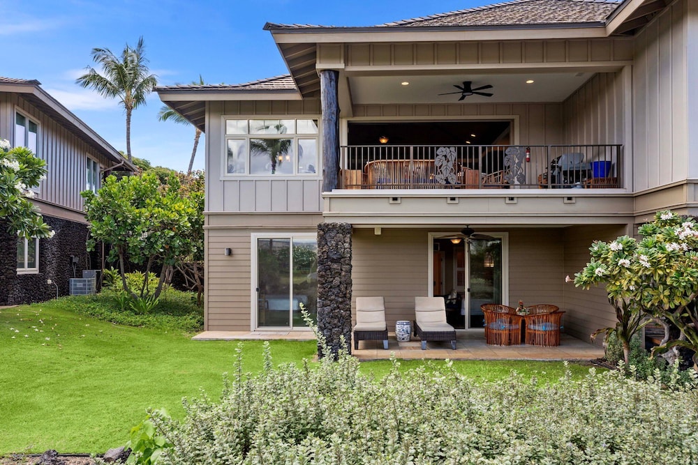 Private Beach Access Includes Concierge Outdoor Spacious Lanai!