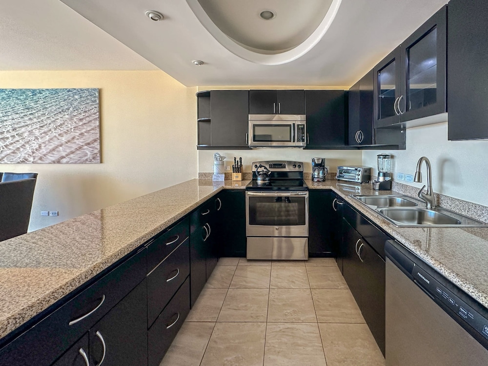 Amazing Location Close to it all Great Price
