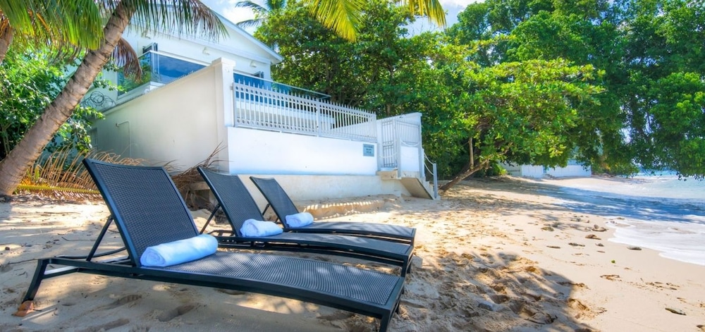 Villa Westshore