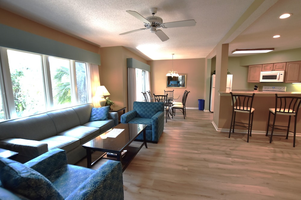 2 Bedrooms at Brigantine Quarters 270