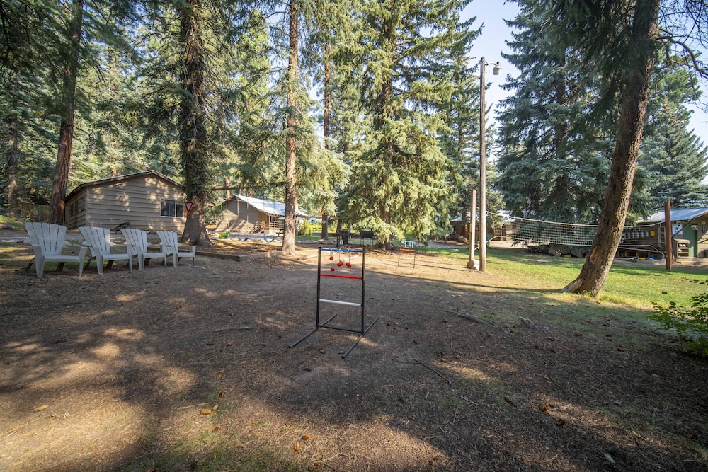 Bear Paw Lodge
