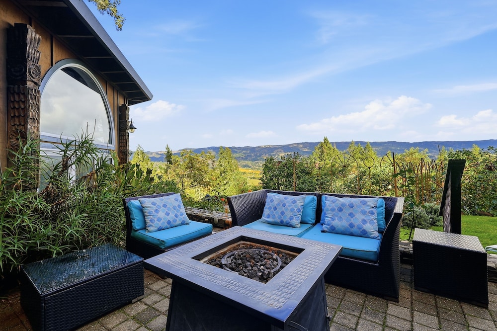 Adventure Alexander Valley Lodge With Pool & Hot Tub 6 Bedroom Villa