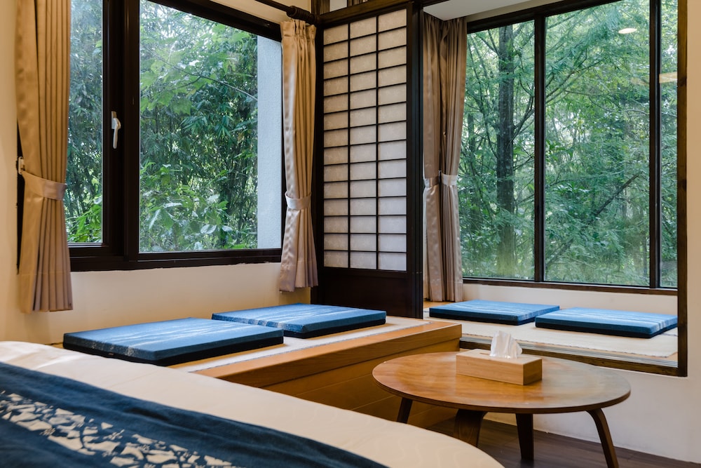 Zhuo Ye Cottage view 4