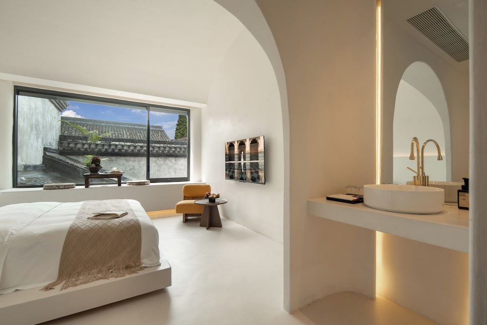 Jiangnanfu Bed and Breakfast