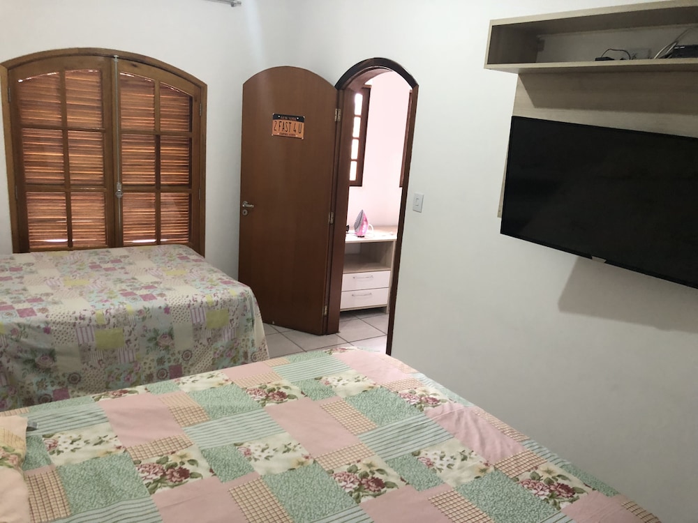 Brazil & France Hostel and House Inn
