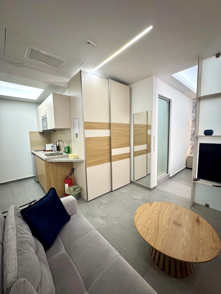 Chic Centre Suites Athens