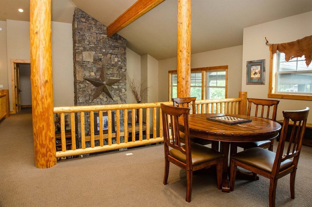 Vista 14 5 Bedroom Home