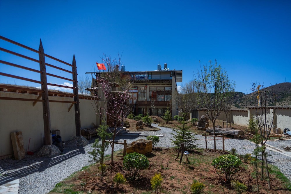 Buddhahood & Lotus Villa