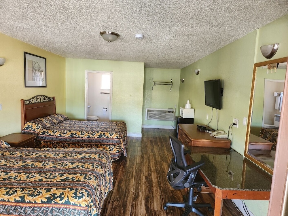 Vince's Motel Inc. view 4