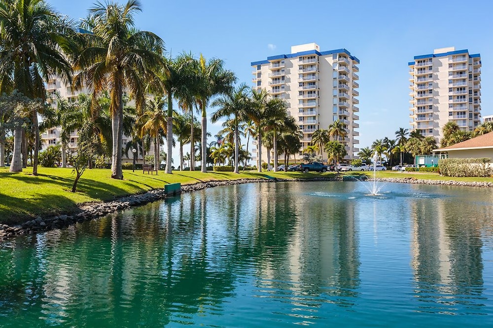 Estero Beach & Tennis 805A by Distinctive Beach Rentals