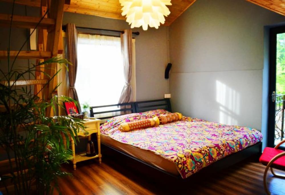 Sharemood Guest House