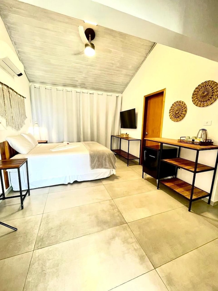 Santomar Guest House