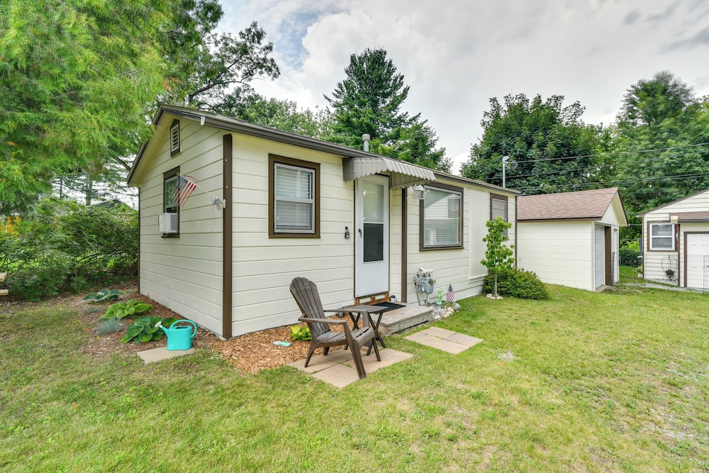 Steps to Water: Houghton Lake Cottage!