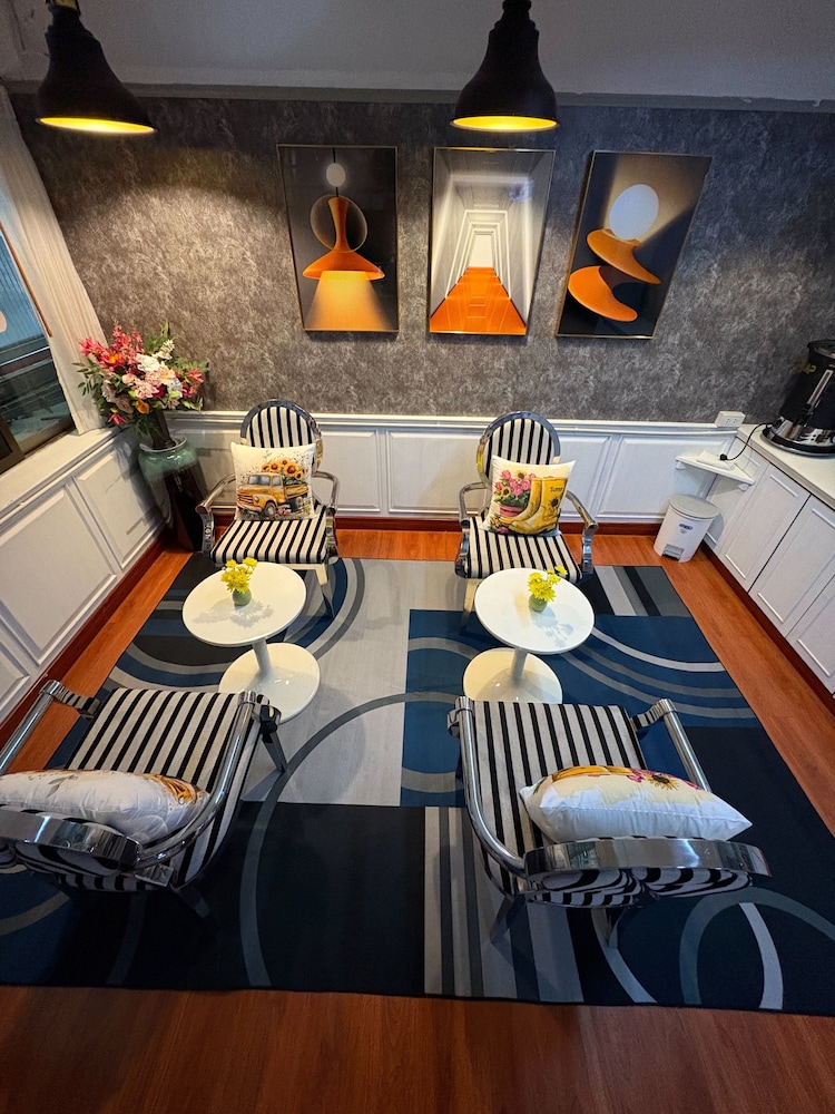 Wow Guesthouse