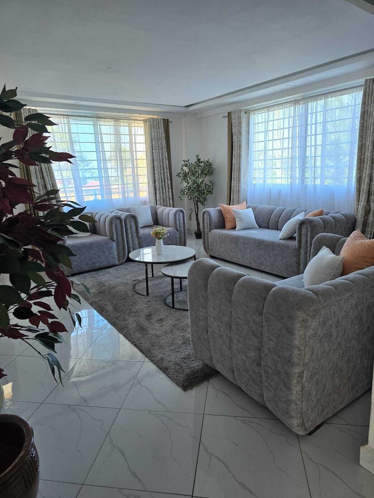 Roam Apartments