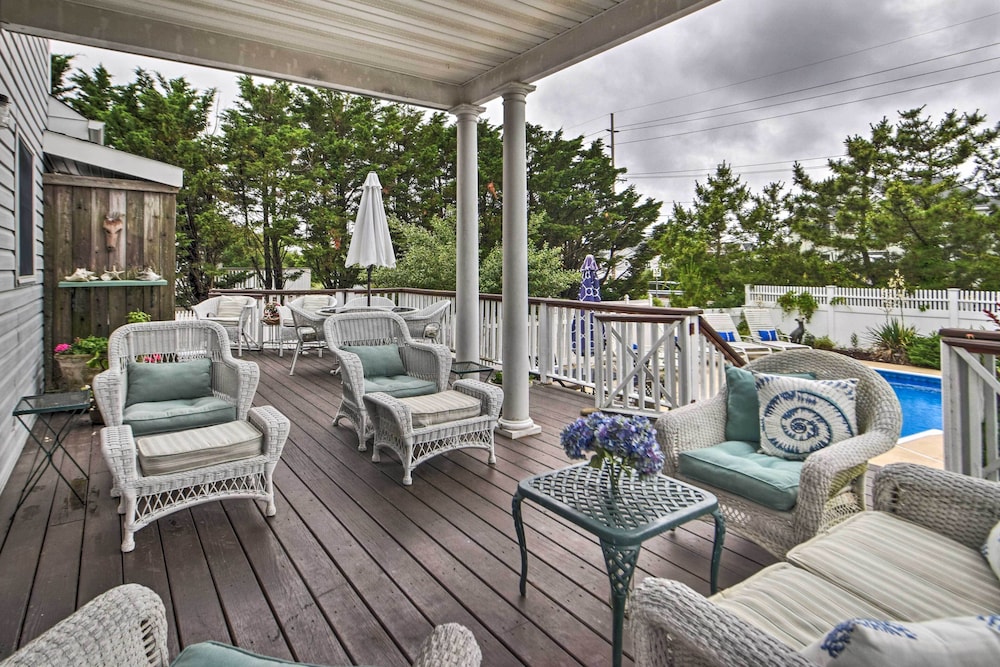 Cozy Mantoloking Home in Private Beach Association
