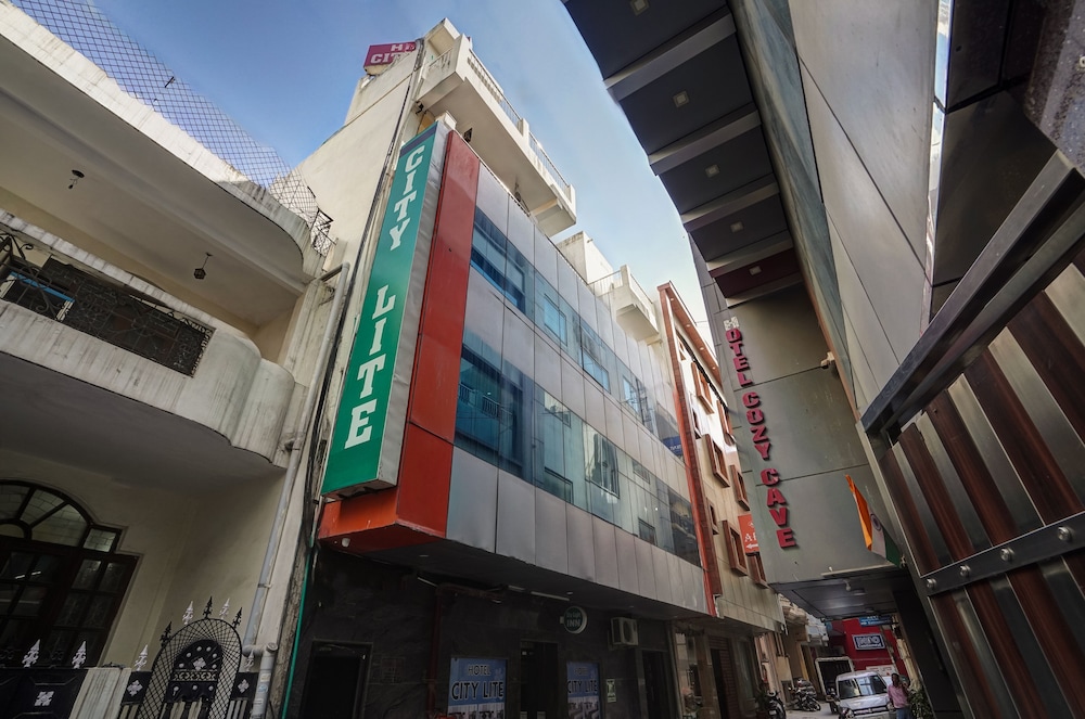Hotel City Lite Near Delhi Airport