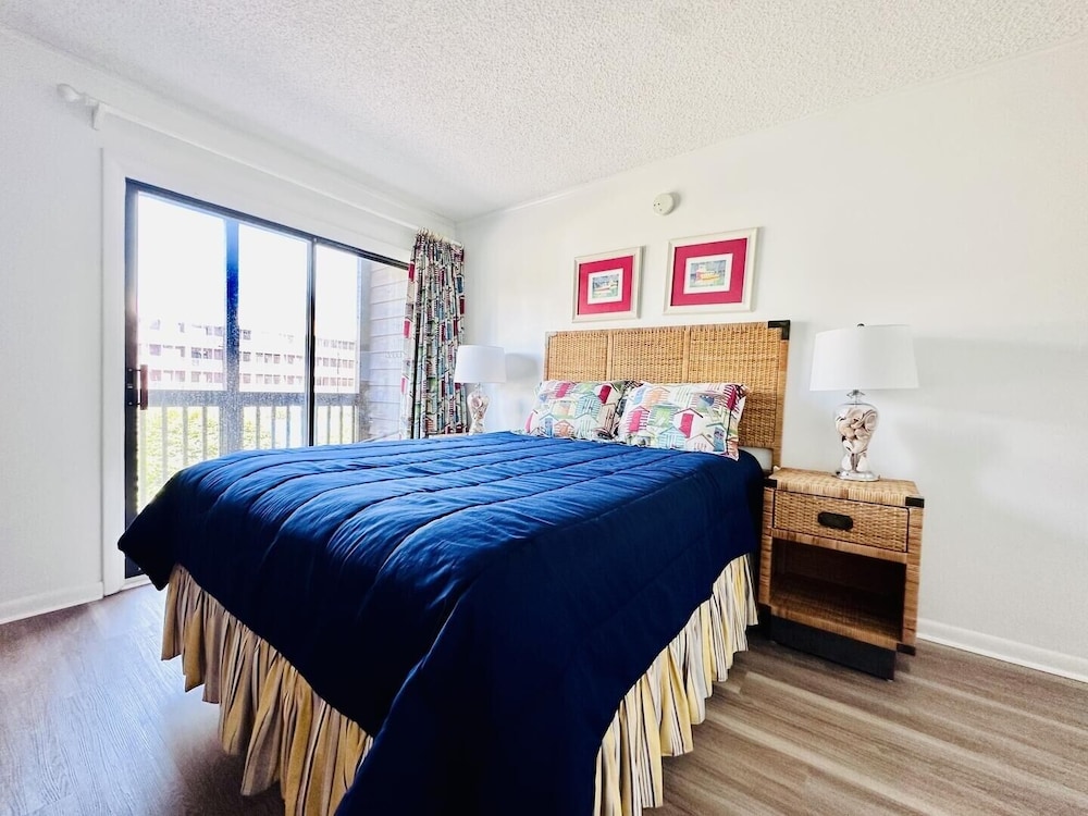 Tilghman Beach And Racquet Club 149 3 Bedroom Condo by RedAwning view 2