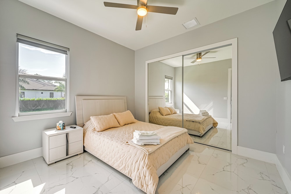 Pets Welcome - Home on 2.5 Acres in Naples!